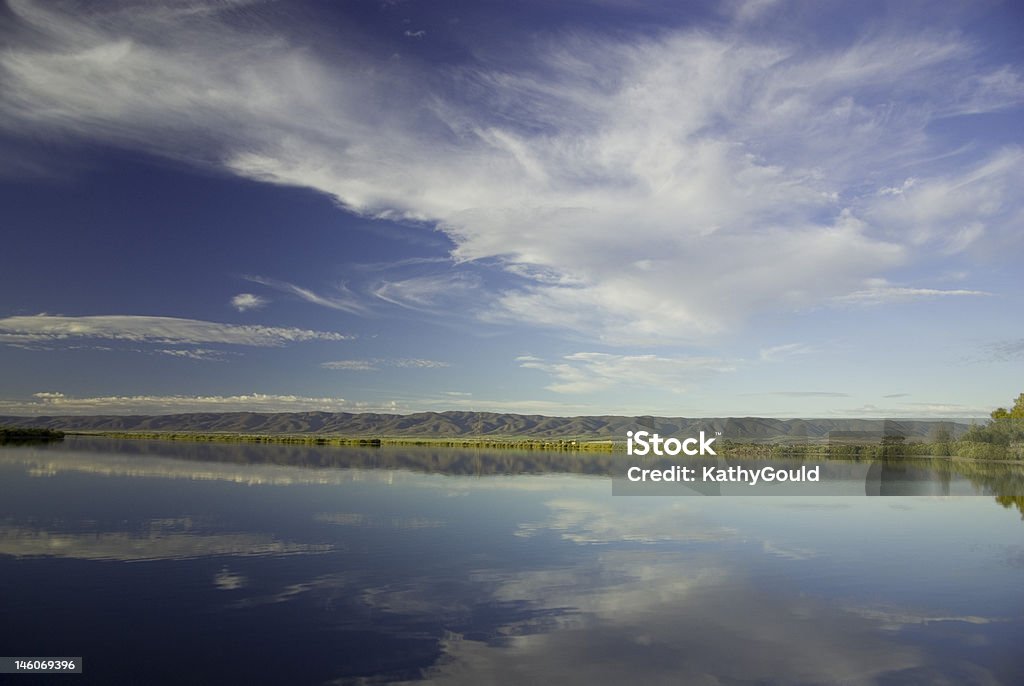 Reflets de Flinders Rangers, dans le sud de l'Australie - Photo de 4x4 libre de droits