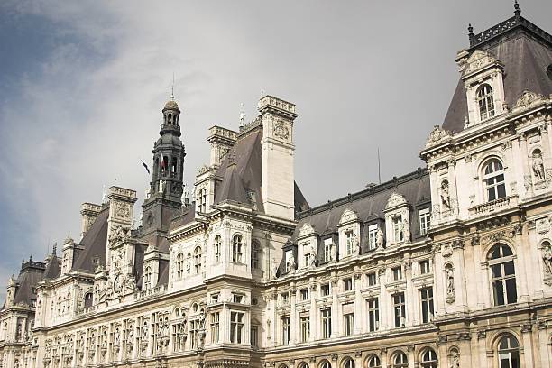 istock big city house 146071235