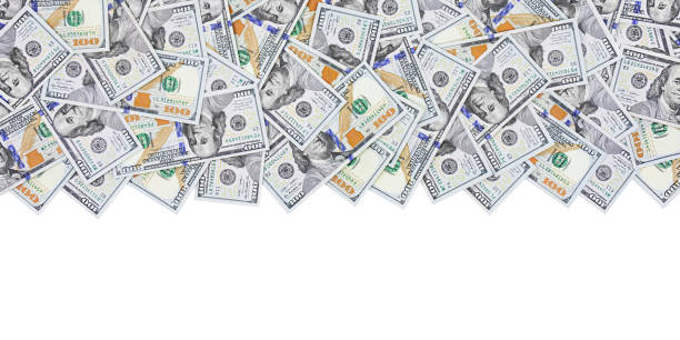долларовые банкноты как граница, изолированная на белом фоне - stack heap currency one hundred dollar bill стоковые фото и изображения