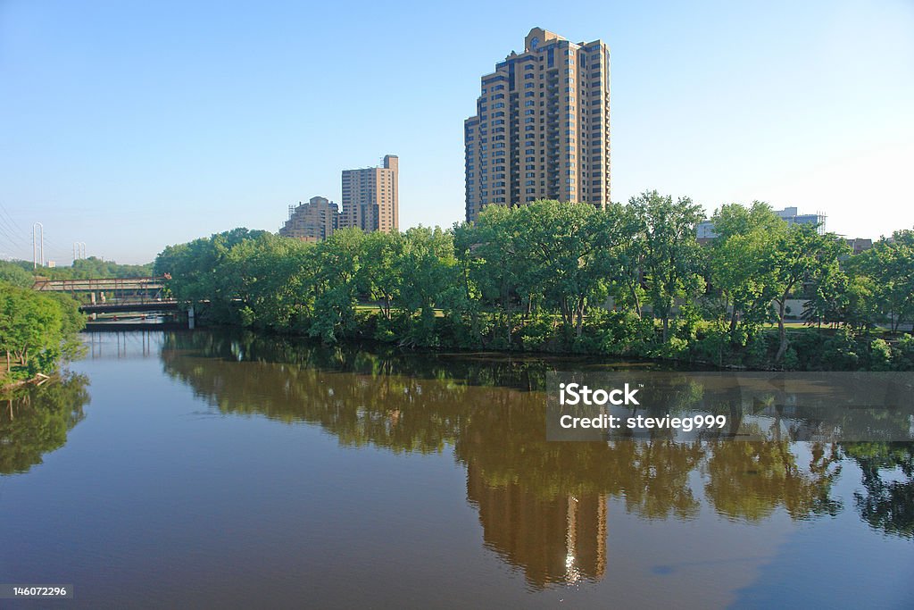 Reflexo no rio Mississippi - Foto de stock de Arquitetura royalty-free