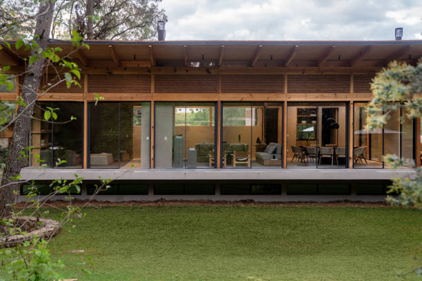 istock Exterior view of a modern house in Mexico 1460726304