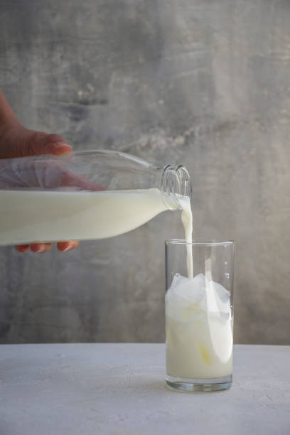 istock Pour the milk on ice 1460726470