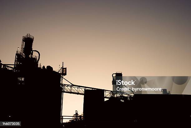 Foto de Fábrica e mais fotos de stock de Carvão - Carvão, Chaminé, Chaminé