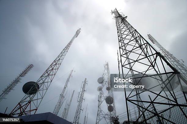 Foto de Antennas e mais fotos de stock de Panamá - Panamá, Torre de comunicações, América Central