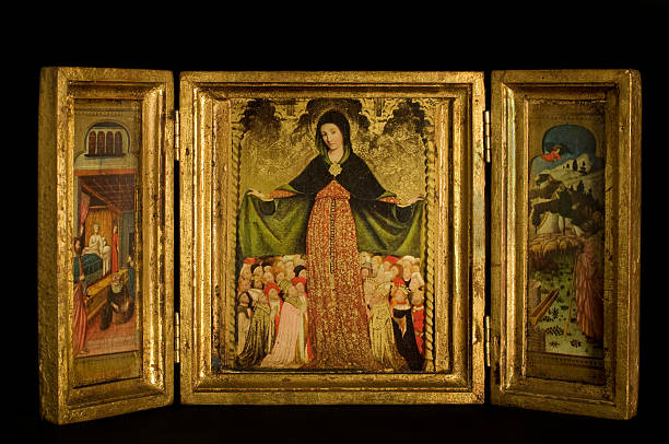 istock Triptych with Virgin and Child flanked archanges 146075486