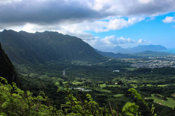 istock Koolau montain in Hawaii 1460755186