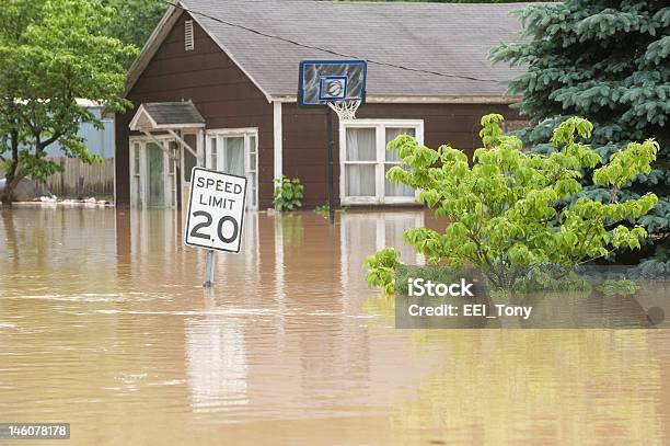 Powodzi Wody W Stanie Indiana Miasto Z Zalanych Domów - zdjęcia stockowe i więcej obrazów Powódź