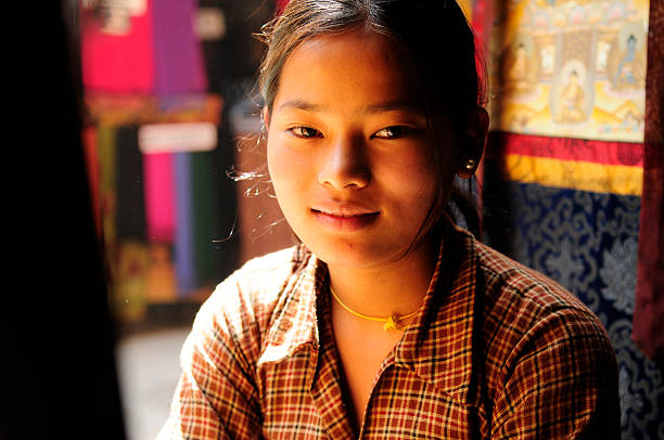 istock Tibetan Tangka painter 146078463