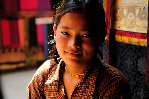 istock Tibetan Tangka painter 146078476
