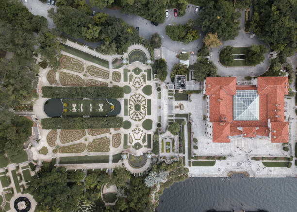 istock Aerial City Photo 1460789555