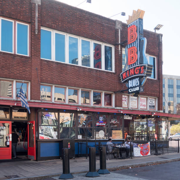 b. b. king's en beale street - memphis tennessee tennessee skyline history fotografías e imágenes de stock