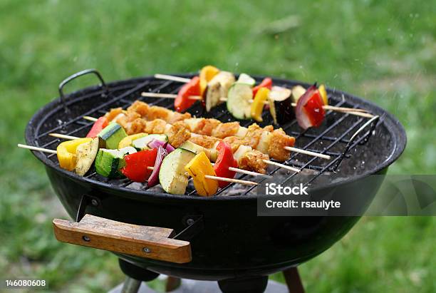 Foto de Grill e mais fotos de stock de Abacaxi - Abacaxi, Kebab, Abobrinha