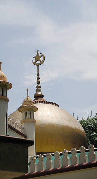 istock Hajjah Fatima Mosque in Singapore 146081466