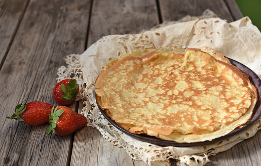 FRENCH CREPE