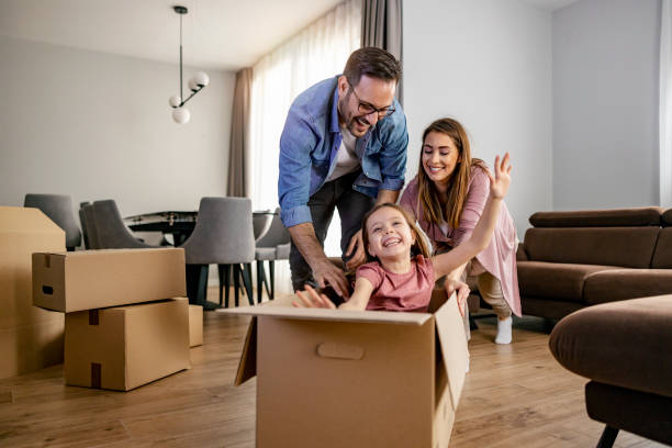 istock Family is moving in new houuse 1460823108