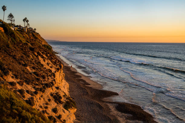 istock Cliffs along the ocean in coastal California 1460837681