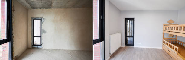 istock Apartment room with bunk bed before and after renovation. 1460997101