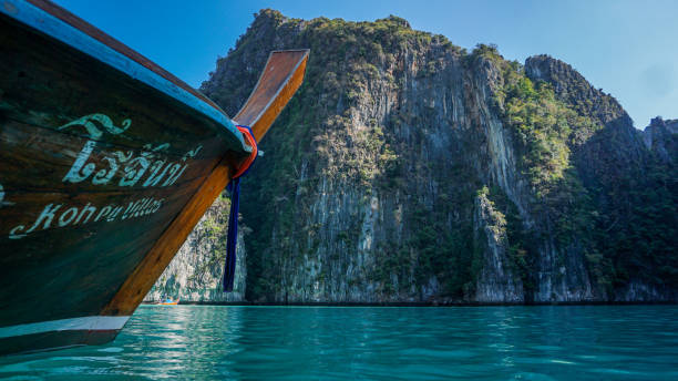 avventure e gite in barca di isole tropicali. - open foto e immagini stock