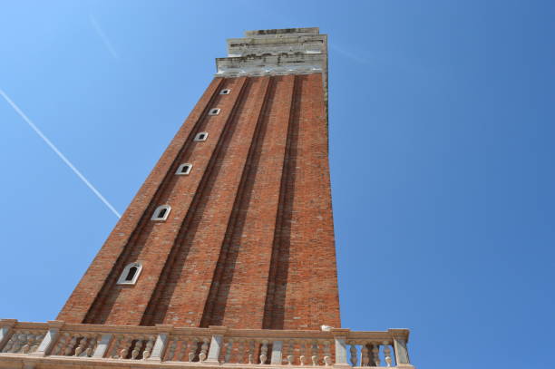 venezia e la sua architettura - venice italy gondola italian culture italy foto e immagini stock