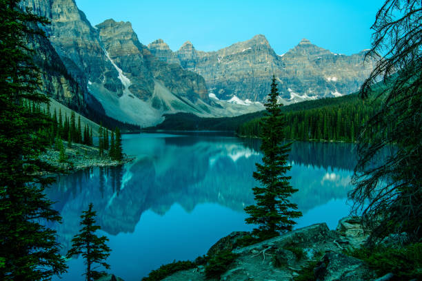 istock Moraine Lake from the Rockpile viewpoint 1461097501