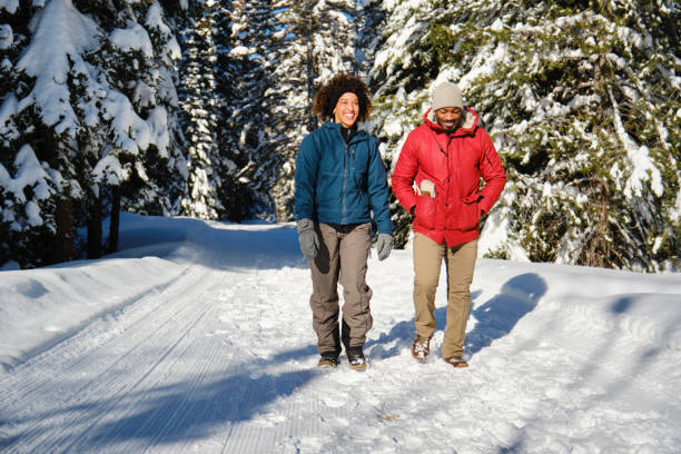 istock Young Couple Hiking in Winter 1461166910