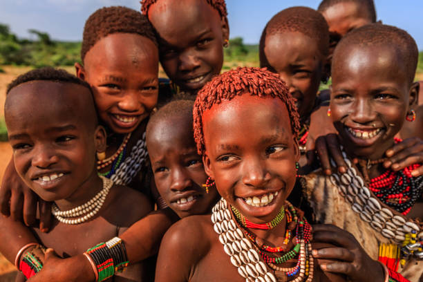 행복 한 아프리카 어린이 들의 그룹, 동 아프리카 - hamer 뉴스 사진 이미지