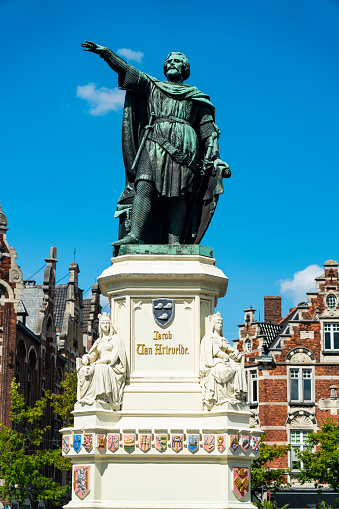 Jacob van Artevelde was a Flemish leader before the Hundred Years War and symbol of Belgian independence more recently. The statue was made in 1863 and sits in the center of the Vrijdagmarkt, a city square in central Ghent.