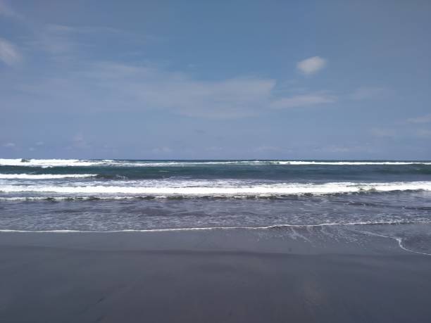 istock Earth Horizon on Parangtritis Beach 1461276461