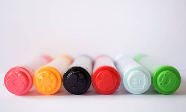 istock Closeup of the felt-tip pens, colored markers on white background. 1461285472
