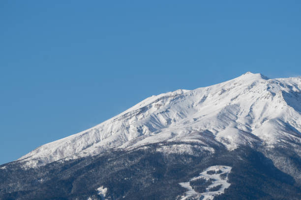 istock Mt. Ontake in snow season 1461302123