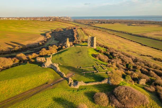 hadleigh château - île de canvey photos et images de collection