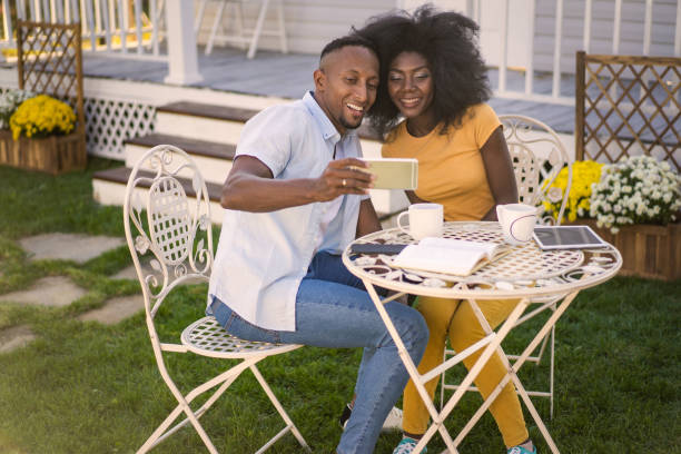 istock A young couple hanging out 1461457698