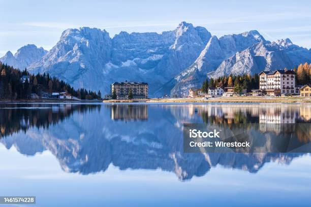 The Picturesqueue Lago Di Misurina In The Dolomites In The Italien Alps Stock Photo - Download Image Now