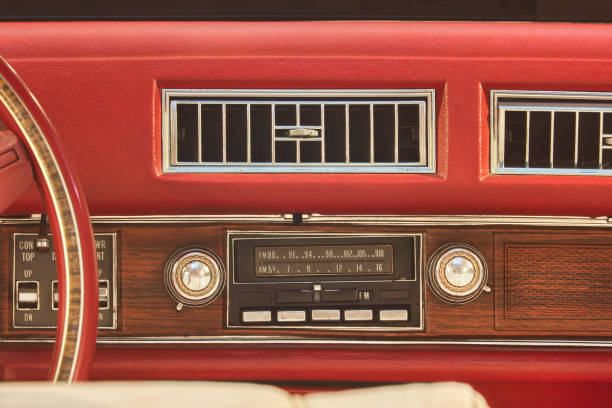 istock Car radio inside a red classic American car 1461618164