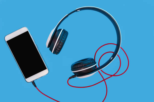 istock Headphones   and smartphone 1461620838