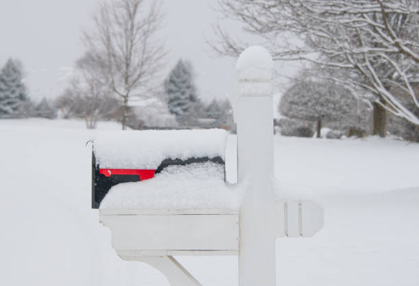 istock Rural Mailbox in the snow-Howard County, Indiana 1461781514