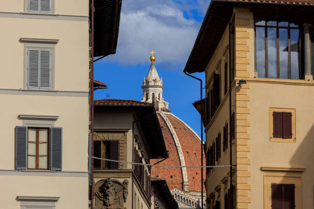 istock See through of Cupola Duomo di Firenze 1461914612