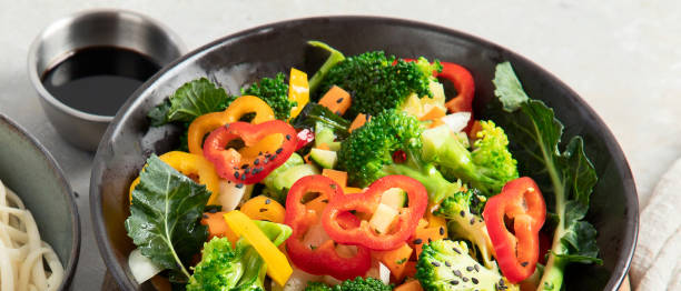 istock Asian noodle and vegetables. 1461957370