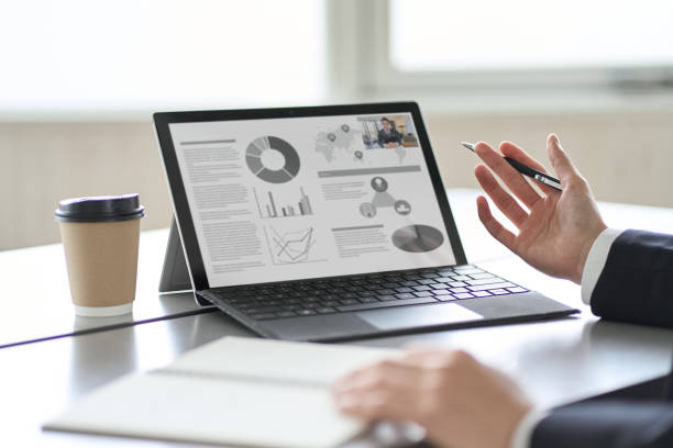 istock Asian business people having an online meeting 1462014909
