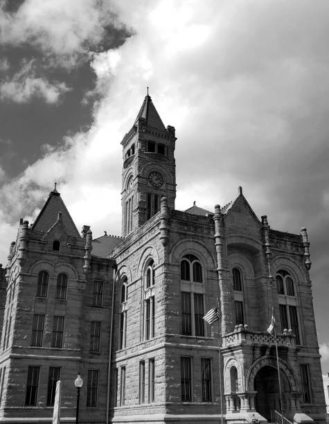 istock Black and white view of a building architecture 1462093230