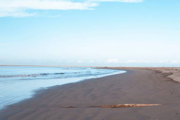 istock Seascape view on a sunny day with cloudy sky background 1462095150