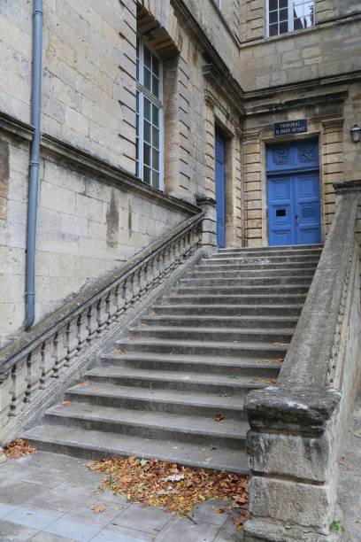 istock Courthouse in Beziers, France 1462119013