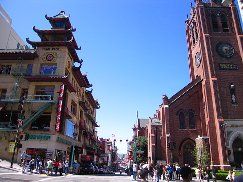 San Francisco.\nEntrance of Chinatown.
