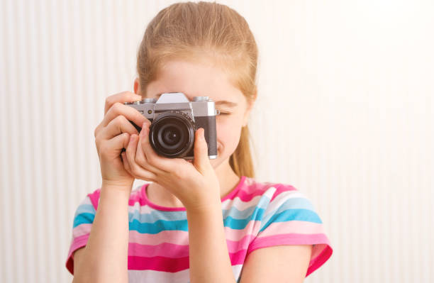 istock Girl taking photo 1462185209
