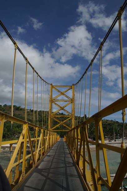 istock Yellow Bridge Ceningan 1462205726