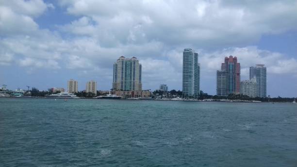 istock Skyline and port of miami 1462319873