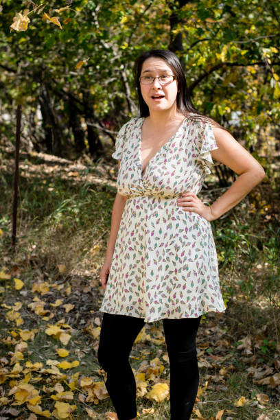 istock autumn woman 1462385150