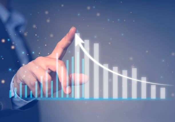 Businessman set goals analysis charts and graphs, development and growth of growing global economy, set goals based on big business valuations. concept of strategy vision for the organization el empresario estableció objetivos de análisis de tablas y gráficos, desarrollo y crecimiento de la creciente economía global, establecer objetivos basados en las valoraciones de las grandes empresas. concepto de visión estratégica para la organizaci