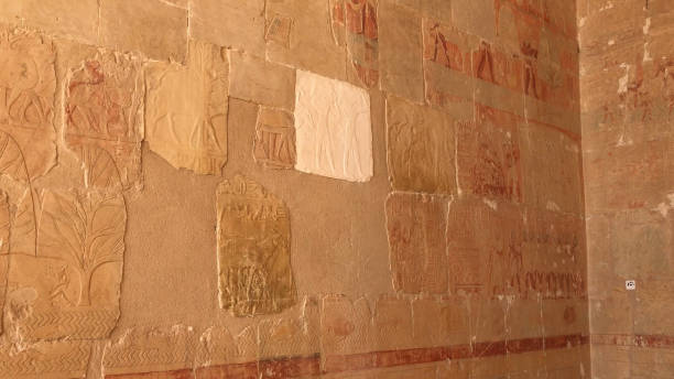 istock Relief from the mortuary temple of Hatshepsut 1462427672