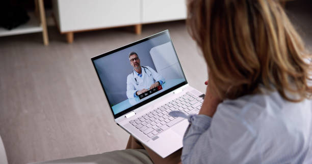 istock Online Video Conference With Medical Doctor 1462447115
